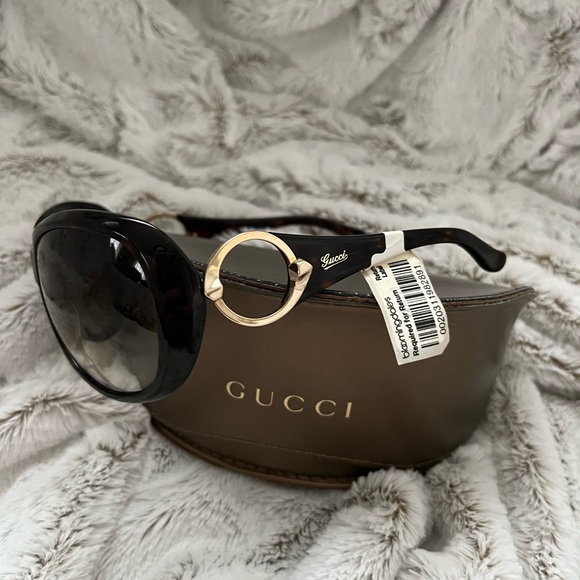 NWT Gucci Sunglasses - Picture 2 of 3